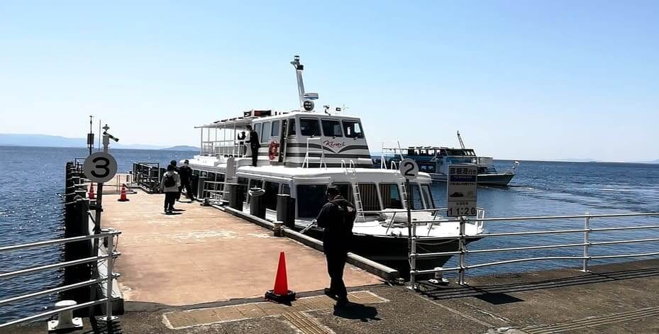 彦根港から竹生島までの遊覧船