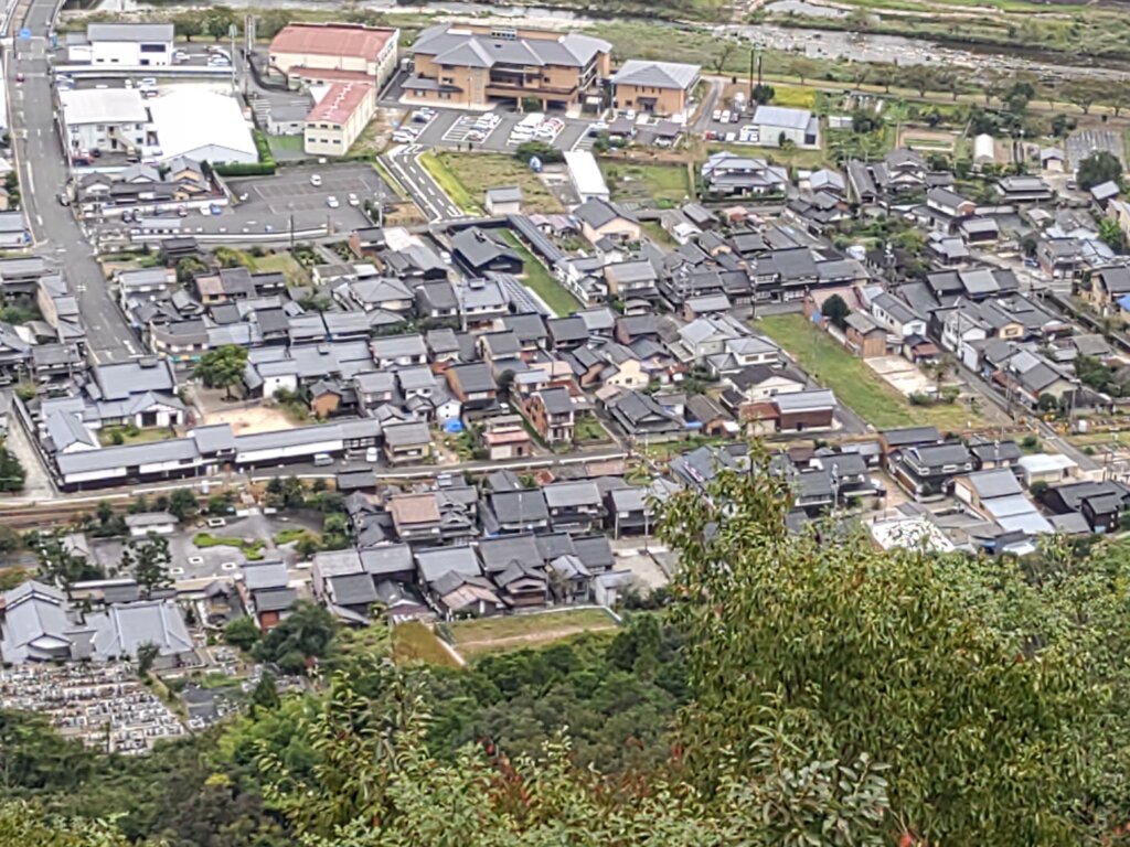 「竹田城 兵庫県」竹田城から見下ろした朝来市和田山町1