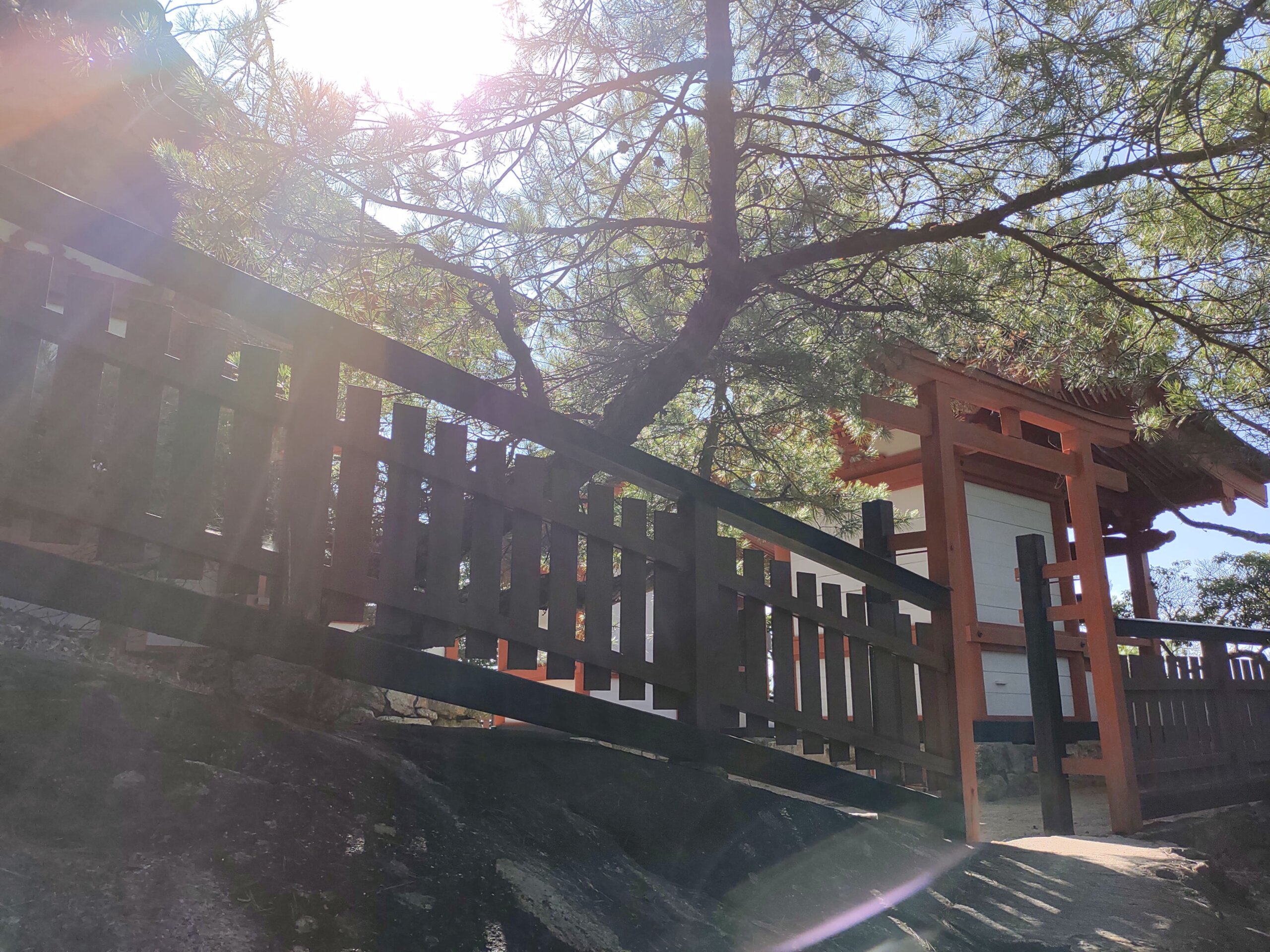 厳島神社の奥宮である御山神社２